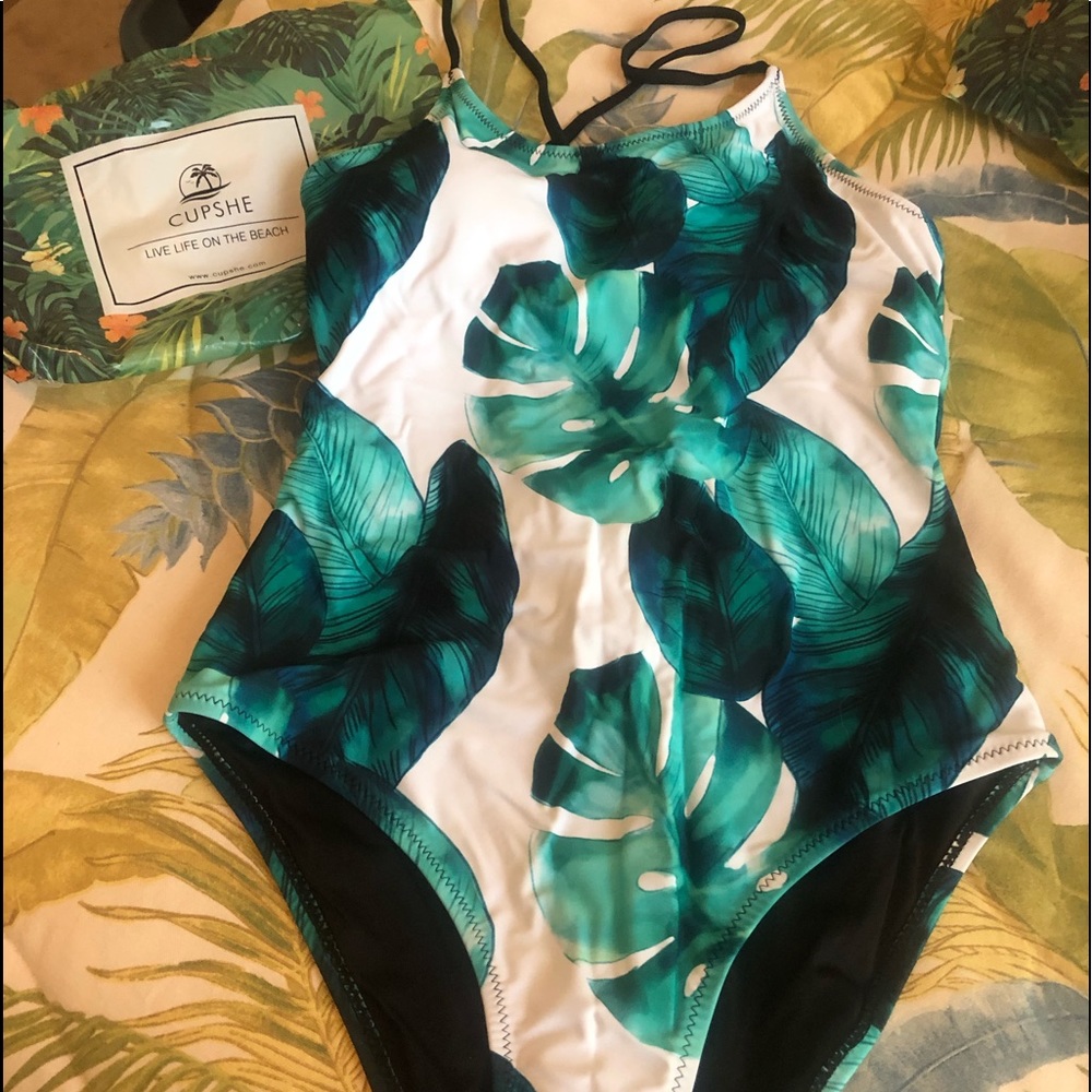 Cupshe Swimsuit 🩱